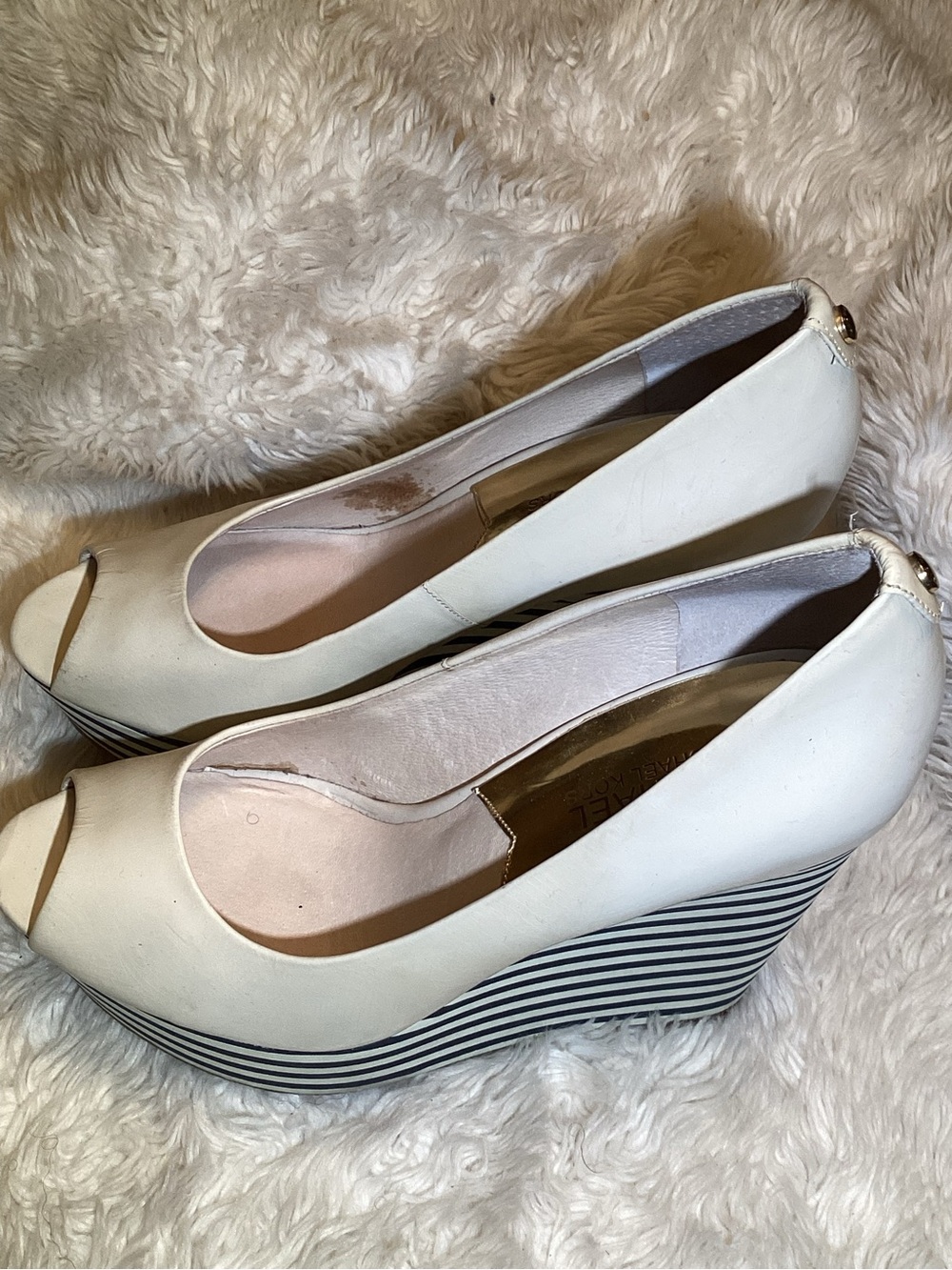 Michael Kors Ivory peep toe patent Leather wedge pumps size 9M